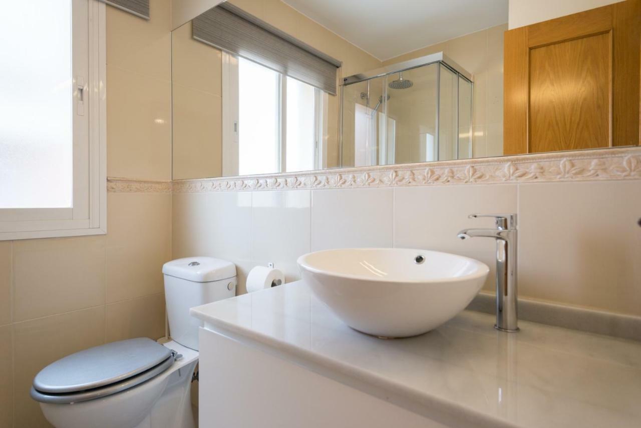 Malagueta-Muelle 1 Puerto 2 Apartment Malaga Ngoại thất bức ảnh